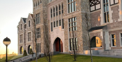 Instituto de Estudios Bursátiles (IEB), nuevo edifico en Arabaca, Madrid, España